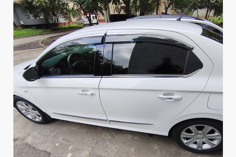 Citroen C-Elysee 2013–2022 Vindueslister (rustfrit stål) 6 stk., Carmos (med trekantsrude) Foto 3