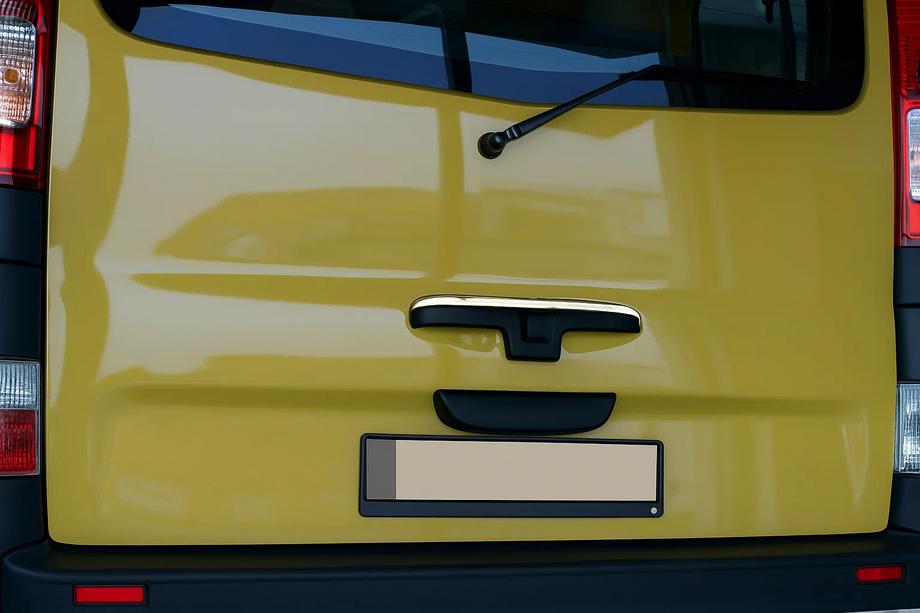 Nissan Primastar 2002–2014 Kromafdækning til bagklap-håndtag (rustfrit stål) Image
