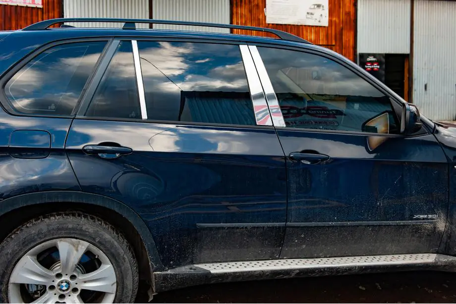 BMW X5 E70 2007–2013 Dørstolpelister i rustfrit stål Image
