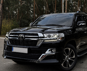 Toyota Land Cruiser 200 2007–2021 Front læbespoiler 2016↗ (Executive 2021) Hvid farve foto 2