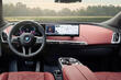 Test af den opdaterede elektriske crossover BMW iX 2025 foto 5