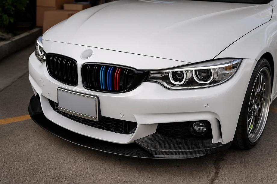 BMW 3-serie F30/F31 2012–2019 BMW nyregrill M-Look (til M3 F80, M-Color) Image