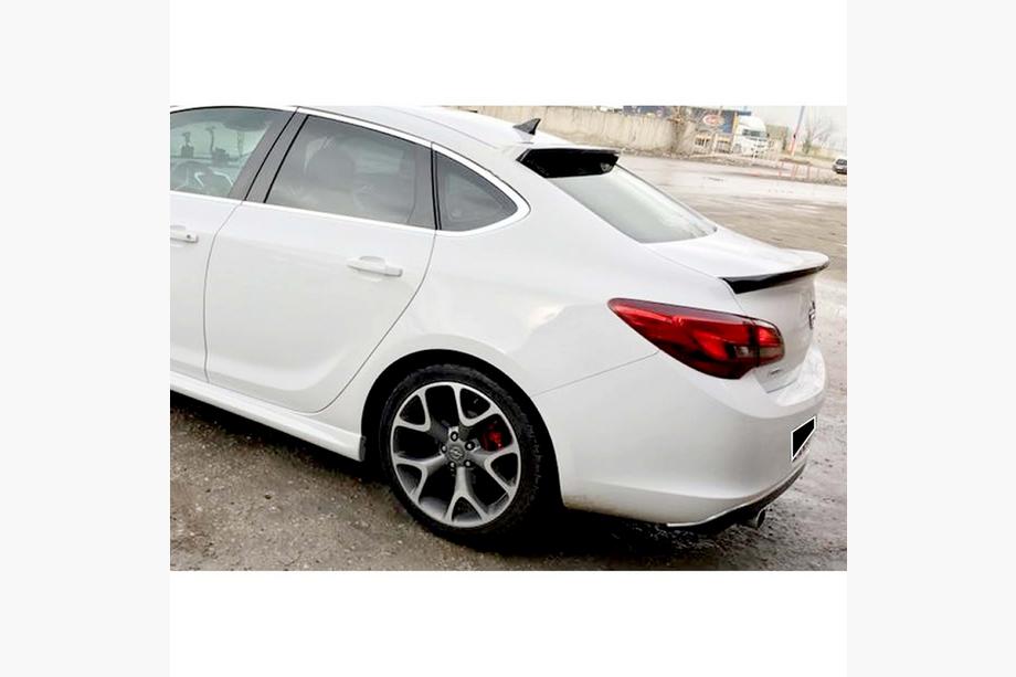 Opel Astra J 2009–2015 DPT bagrudespoiler (SD, til lakering) Foto 2