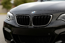 BMW 2-serie F22/F23 2014–2021 M-Look nyregriller (sort højglans med kromkant) foto 1
