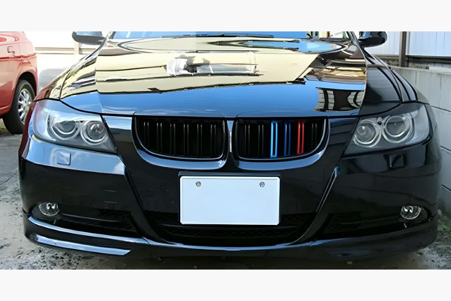 BMW 3-serie E90/E91 2005–2011 Nyregrill M-look (til E-90/91 2005-2008, M-Color) Image