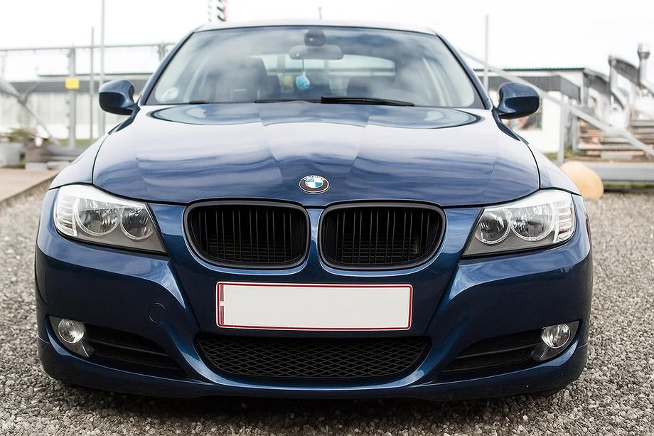 BMW 3-serie E90/E91 2005–2011 Nyregrill M-look (til E-90/91 2008-2011, mat sort) Image
