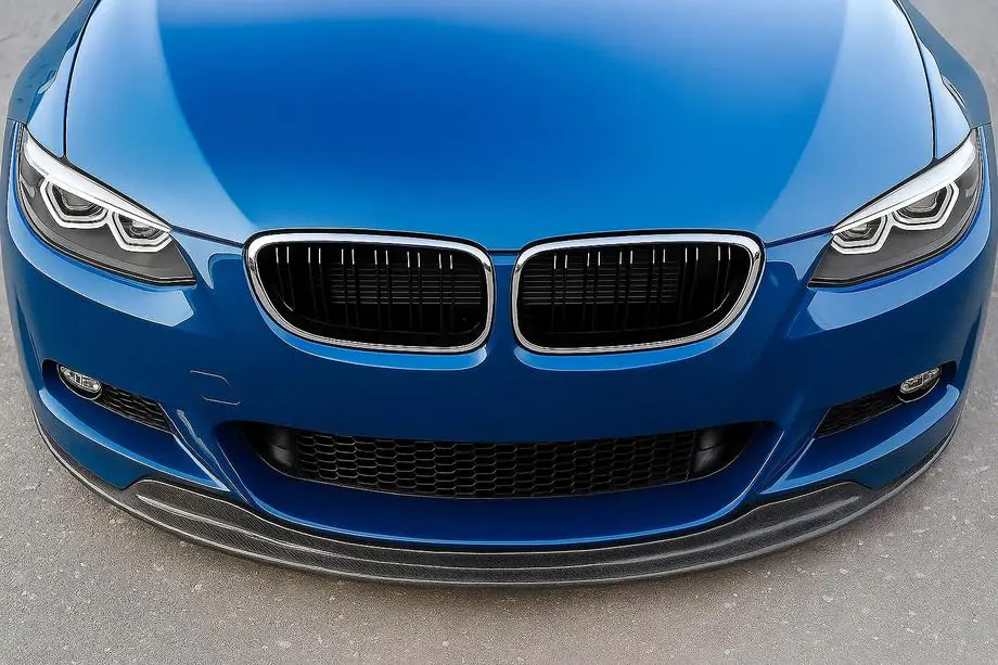 BMW 3-serie E92/E93 2006–2013 M-Look nyregrill (til 2005-2009, blank sort med kromkant) Image