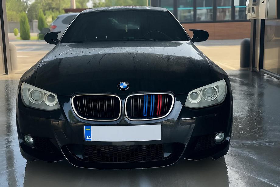 BMW 3-serie E92/E93 2006–2013 Nyregrill M-Look (til 2010-2013, M-Color med kromkant) Image
