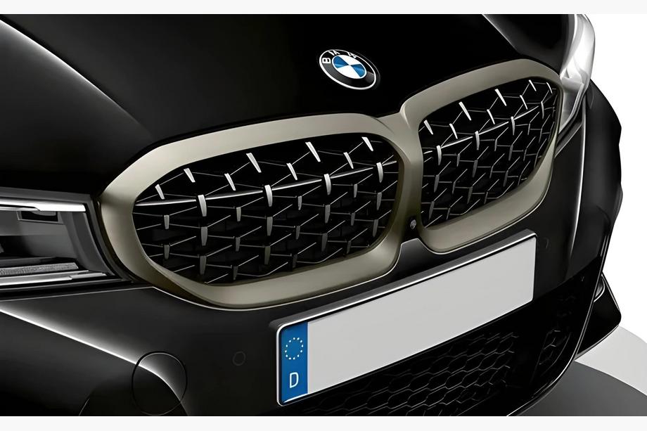 BMW 3-serie G20/G21 2018– Nyregrill Diamond Silver (2018-2022, mat kromkant) Image