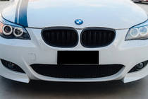 BMW 5-serie E60/E61 2003–2010 Nyregrill M-Look (mat sort) foto 1