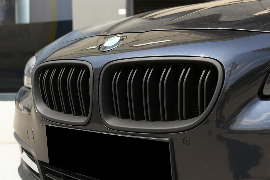 BMW 5-serie F10/F11 2010–2016 Nyregrill M-Look (mat sort) Image