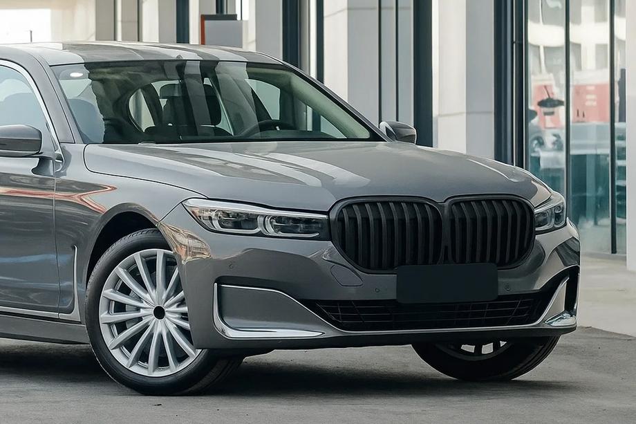 BMW 7-serie G11/G12 2015–2022 Nyregrill 1 Bar (2019-2022, mat sort) Image