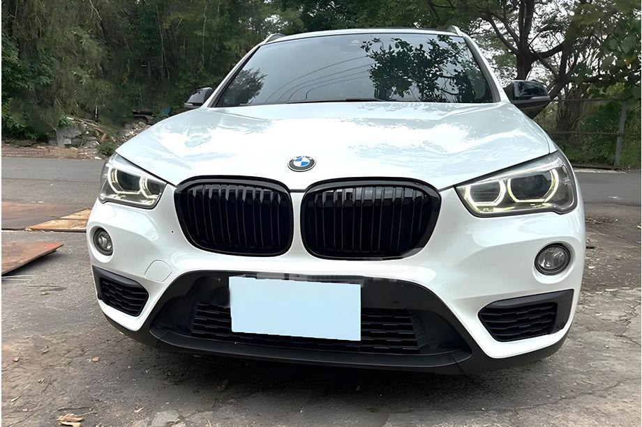 BMW X1 F48 2015–2022 M-Look nyregrill (2015-2019, blank sort) Image