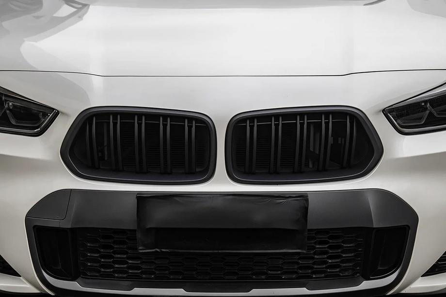 BMW X2 F39 2018–2023 Nyregrill M-Look (mat sort) Image