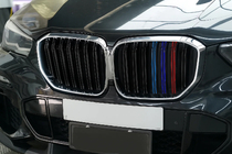 BMW X5 G05 2019–2026 Nyregrill M-Look (2019-2022, M-Color med kromkant) foto 1
