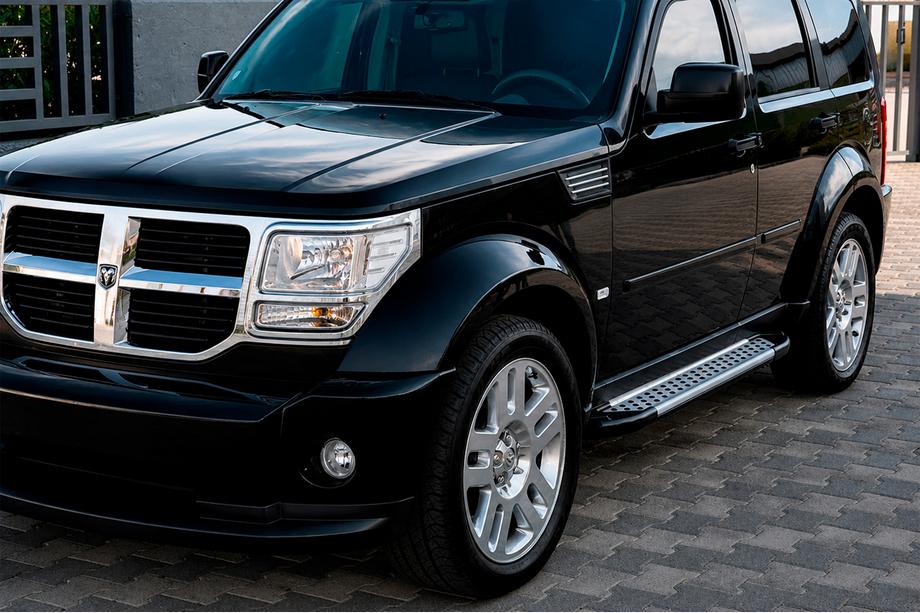 Dodge Nitro 2006–2011 Sidetrin Allmond Grey (2 stk., aluminium) Image