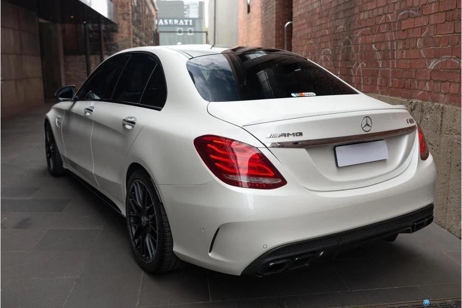 Mercedes C-klasse W205 2014–2021 Bagkofanger til diffuser (AMG C63-designs 2014-2021) Image