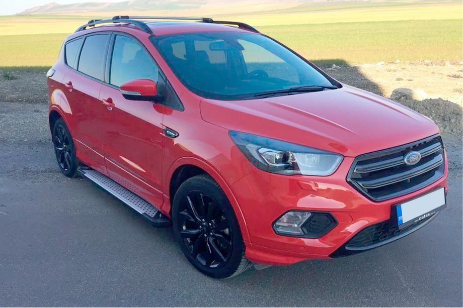 Ford Kuga/Escape 2013–2019 Sidetrin Allmond Grey (2 stk., aluminium) Med lakerede dørplader Foto 10
