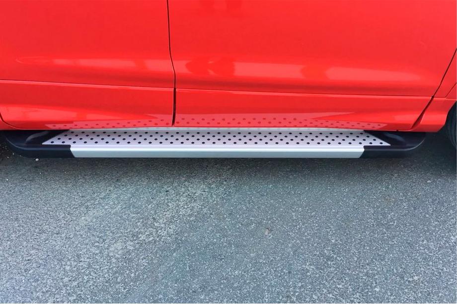 Ford Kuga/Escape 2013–2019 Sidetrin Allmond Grey (2 stk., aluminium) Med lakerede dørplader Foto 6
