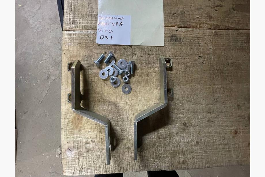 Mercedes Vito W639 2004–2014 Monteringsbeslag til bullbar Foto 1