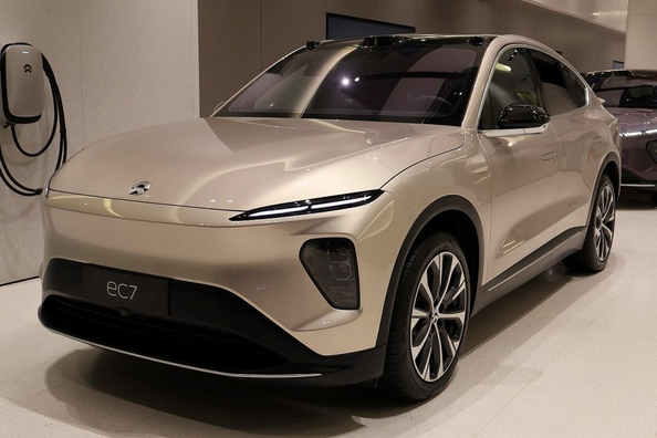 Test af NIO EC7: Elektrisk coupé-crossover med rekord-aerodynamik Foto 3