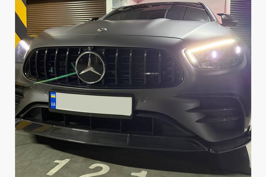 Mercedes E-klasse W213 2016–2023 Front bumper lip spoiler (til AMG-Line 2020+, tør carbon) Foto 12