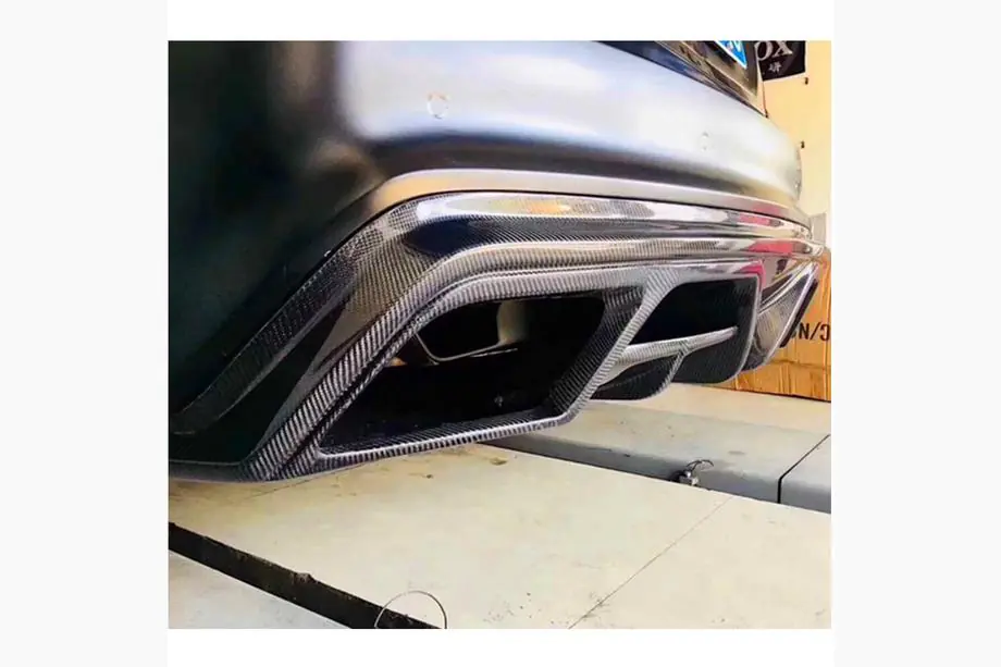Mercedes CLA C117 2013–2019 Bagkofanger-diffuser V1 (til AMG-Line / CLA45 AMG 2013-2016, kulstof) Foto 3