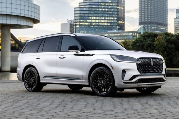 Lincoln Aviator 2025 anmeldelse: Opdateret bud på luksus Foto 2