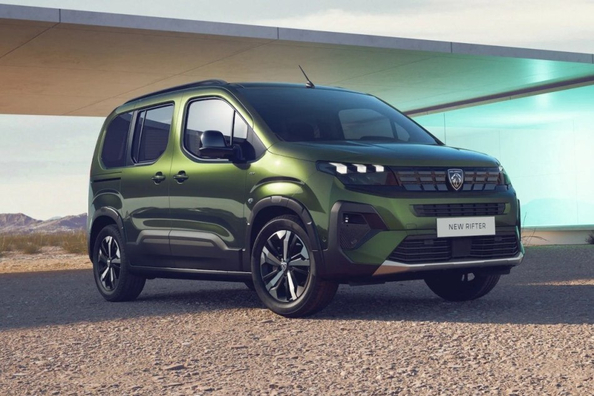 Test af Peugeot Rifter 2024: Praktisk med et nyt design Foto 3