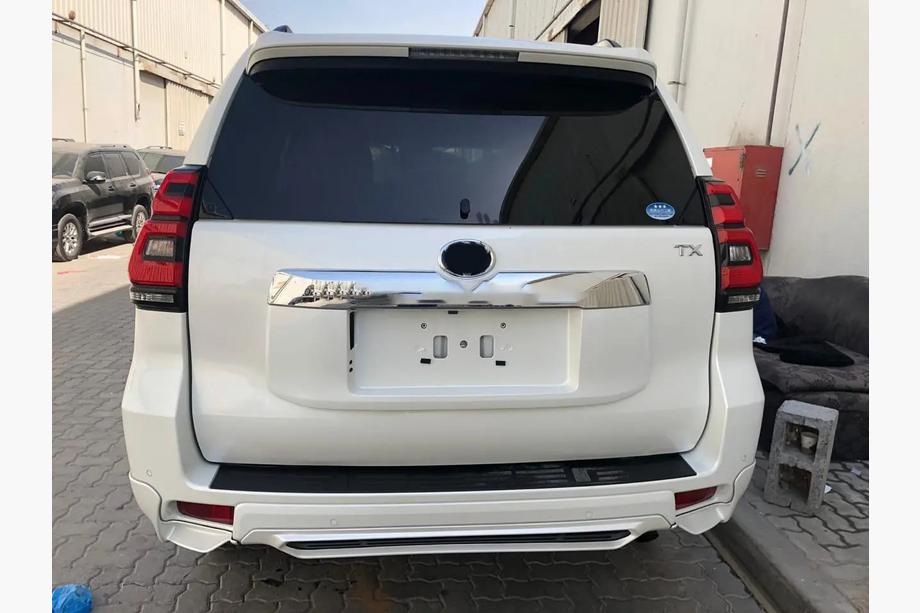 Toyota Land Cruiser Prado 150 2009–2023 Bagdiffuser i 3 dele TRD (til 2017+) Image