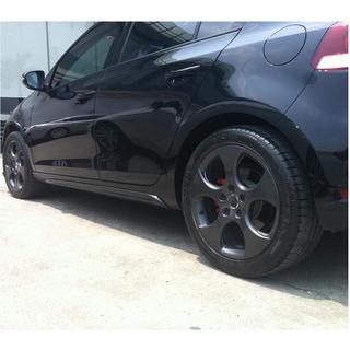 Sideskørter (til GTI HB 2010-2013, Carbon) foto 3