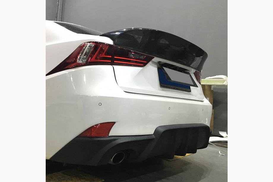 Lexus IS 2013– V4 spoiler (til 2013-2020, kulfiber) Foto 2
