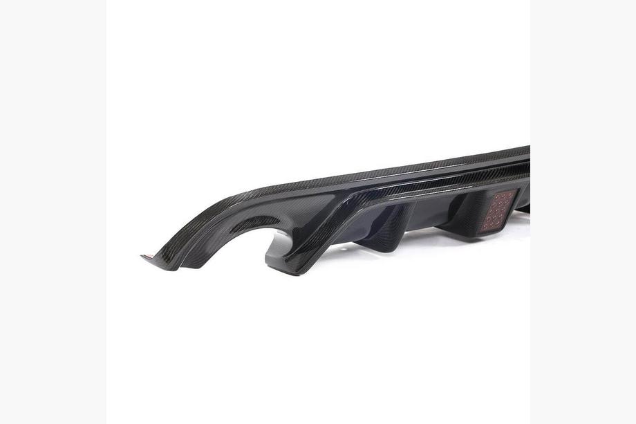 Infiniti Q50/Q60 2013–2024 V4 bagkofanger-diffuser (til Q50 Base/Sport 2014-2017, carbon) Foto 3