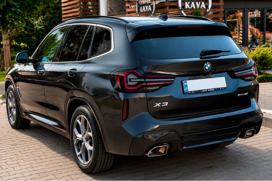 BMW X3 G01 2018– Bagkofanger med diffuser i X3M F97-stil (2022-2024) Image