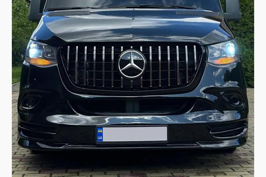 Mercedes Sprinter W907/W910 2018– Panamericana GT Chrome Premium V2 frontgrill (med ramme) Image