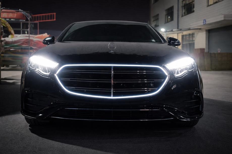 Mercedes E-class W214 2023– Frontgrill i W223 AMG-Line-stil med LED Image