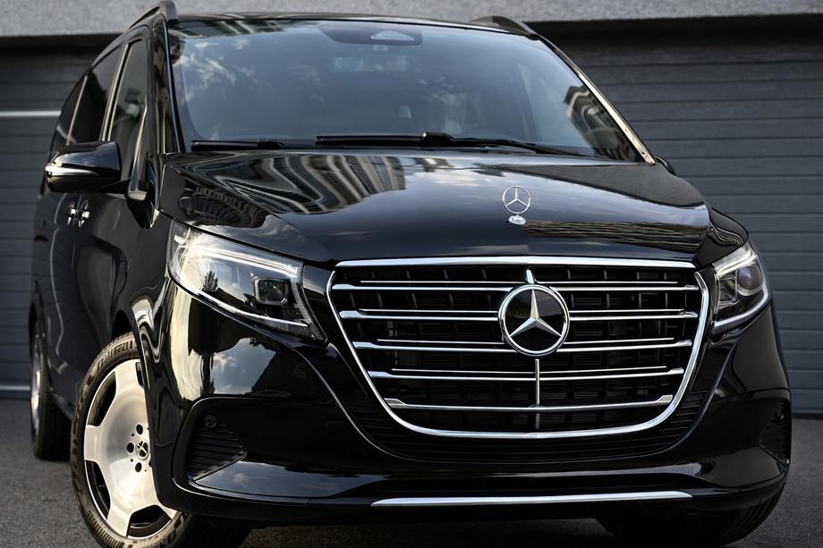 Mercedes Vito/V-klasse W447 2014– Frontgrill Exclusive (2024+) Image