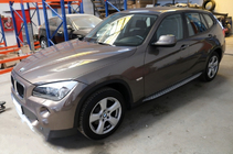 BMW X1 E84 2009–2015 Originale sidetrin (2 stk., aluminium) foto 2