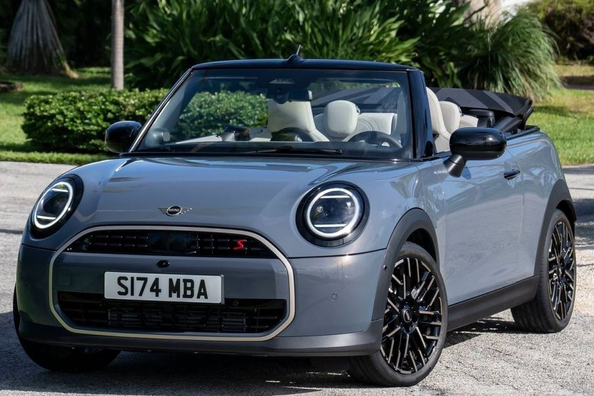 Test af Mini Cabrio: Åben køreglæde i bystil
