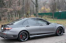 Mercedes E-klasse W213 2016–2023 Kulfiberbeklædning til forskærme foto 5