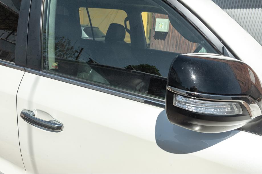 Toyota Land Cruiser 200 2007–2021 Vindueslister (6 stk., rustfrit stål) Foto 2