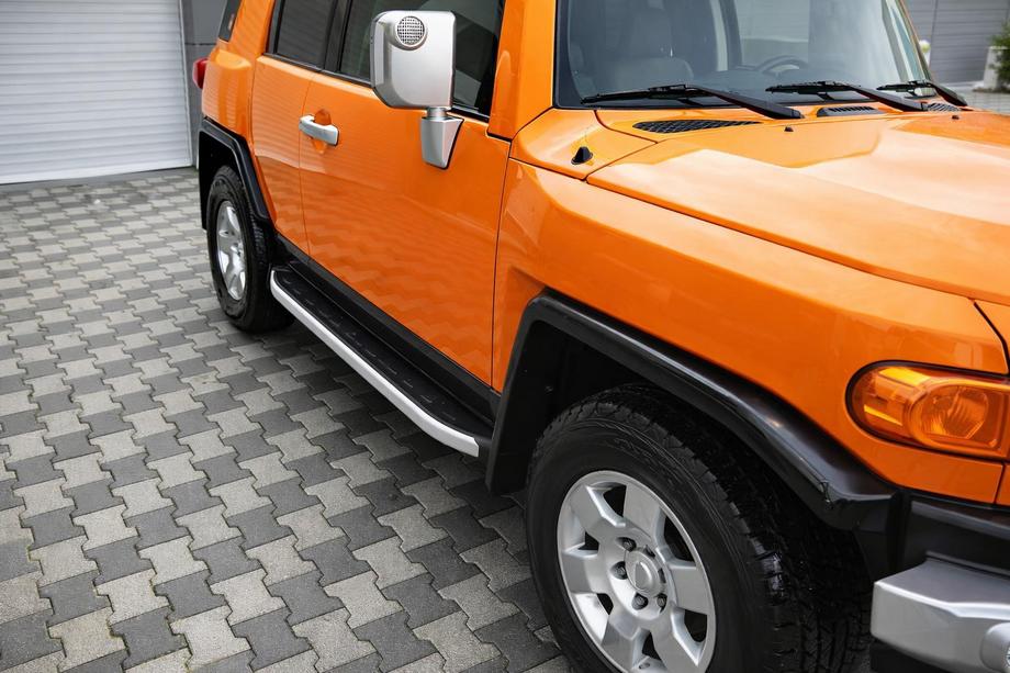 Toyota FJ Cruiser 2006–2022 Fullmond sidetrin (2 stk., alu) Image