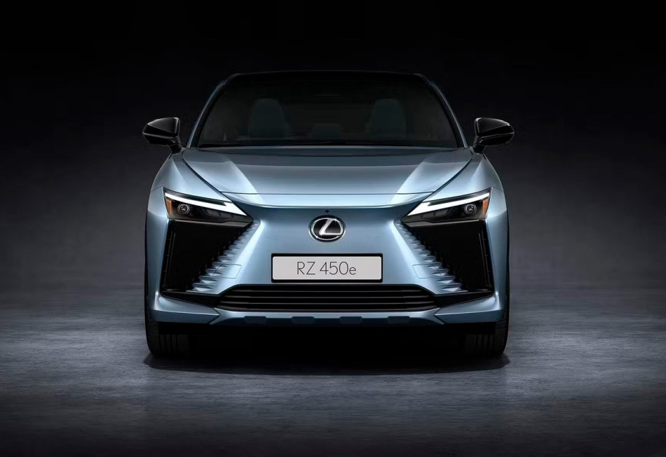 Test af Lexus RZ 450e: Premium el-SUV i ny generation