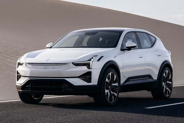 Test af Polestar 3: Skandinavisk el-crossover med fokus på teknologi