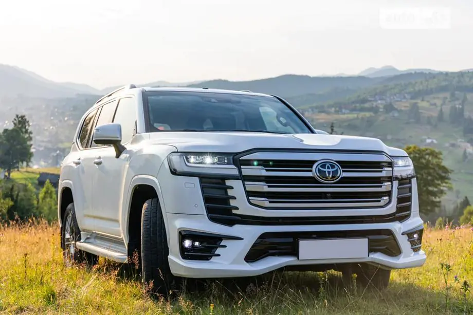 Toyota Land Cruiser 300 2021– Frontspoilerlæbe til kofanger GXR Foto 2