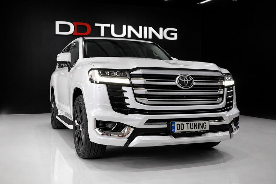 Toyota Land Cruiser 300 2021– Frontspoilerlæbe VXR Sort farve Image