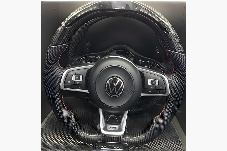 Volkswagen Golf 8 2019– Rat (Carbon + LED) Image