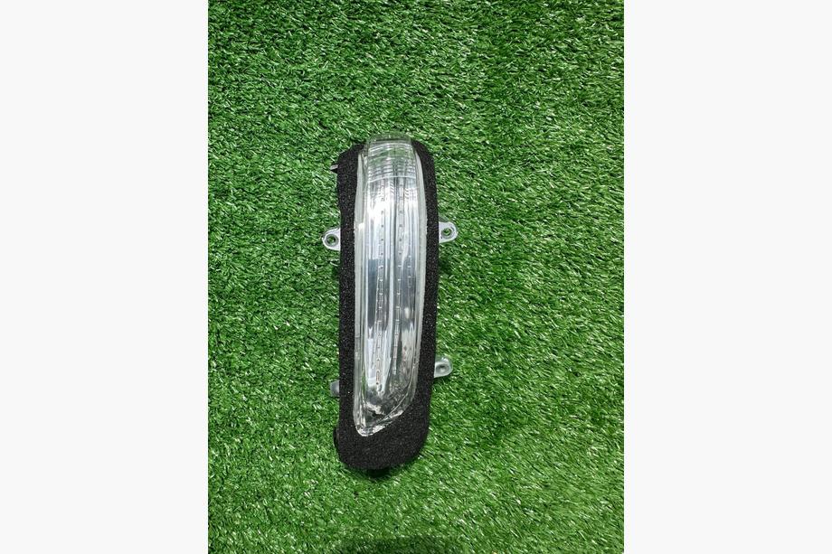 Toyota Land Cruiser 200 2007–2021 Blinklys i spejl (Til 2012-2016, 1 stk.) Venstre Image