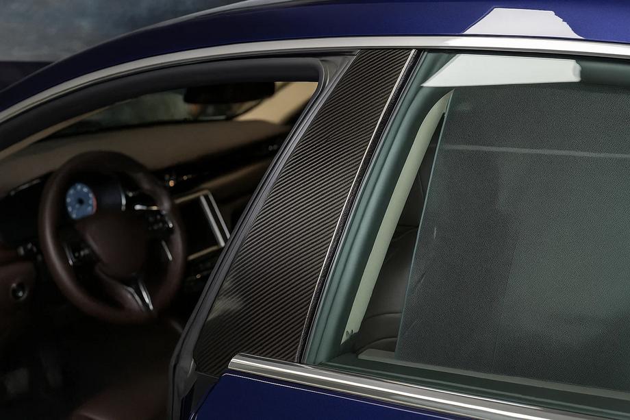 Maserati Quattroporte 2013–2023 Dørstolpeafdækninger (2013-2017, kulfiber) Image