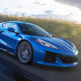 Kulfiber indsatser til frontkofanger (til Z06, 2020-2024) Chevrolet Corvette C8 2019– foto 3